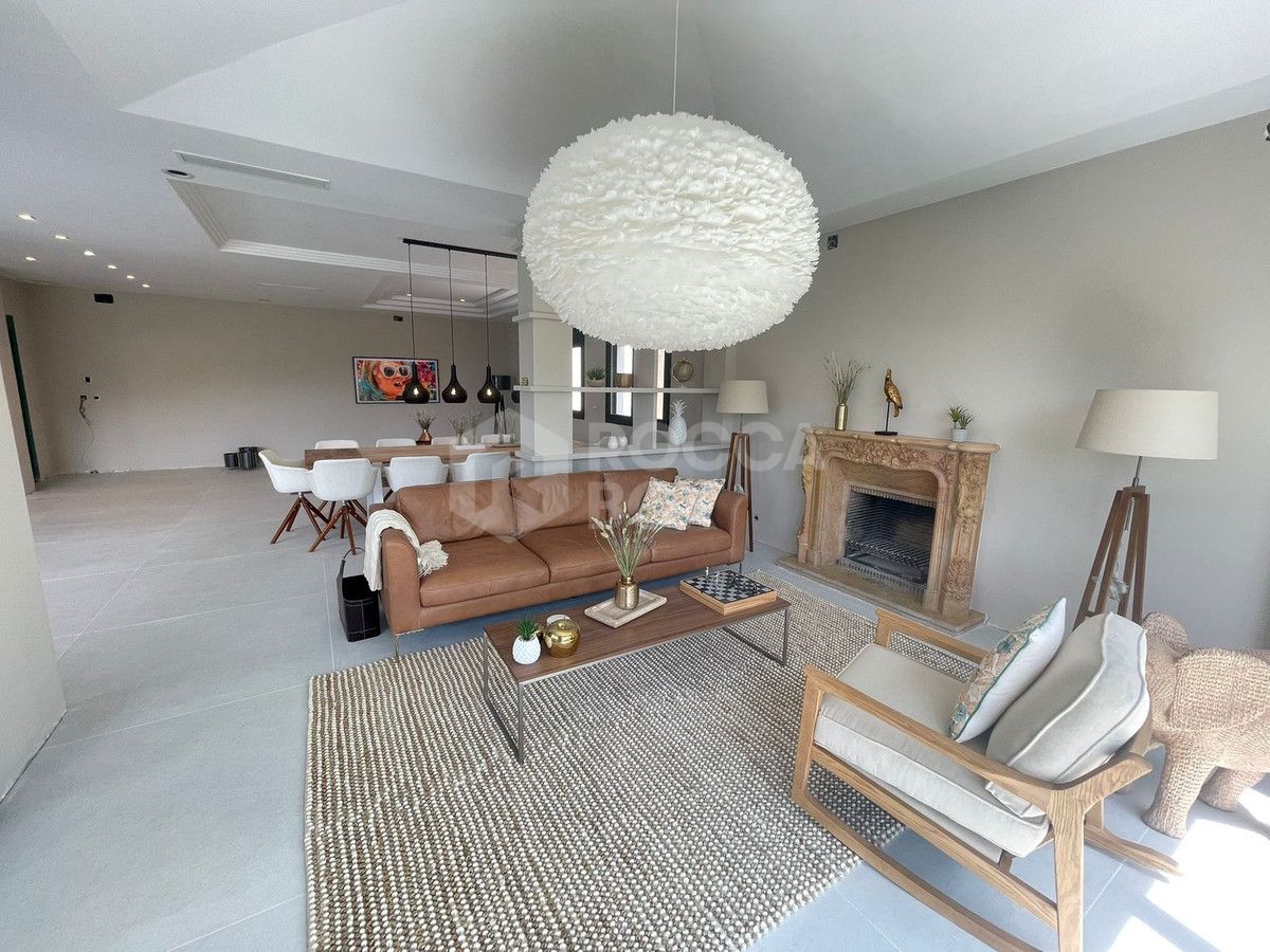 Villa for sale in Elviria, Marbella East