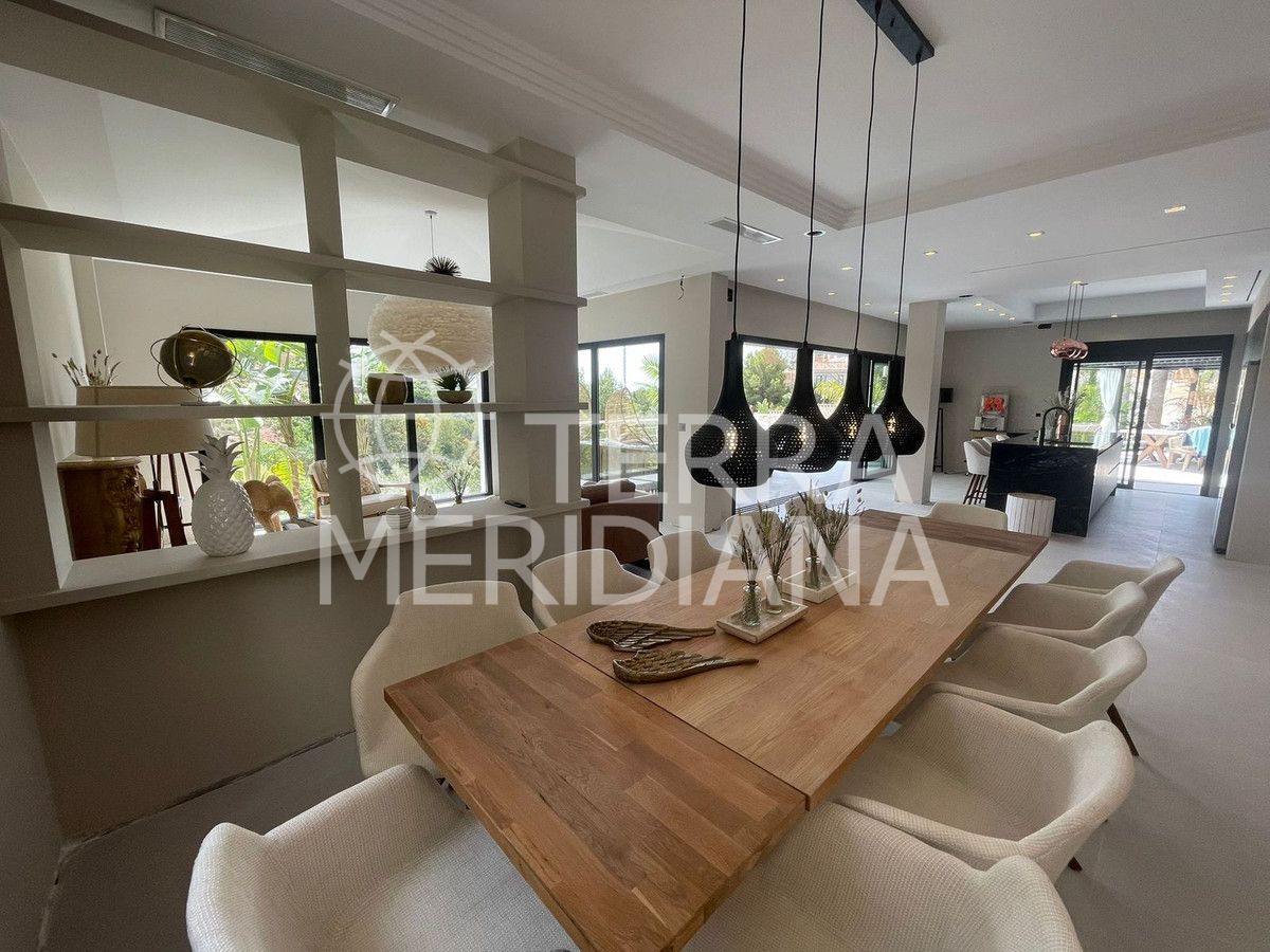Villa in Elviria, Marbella