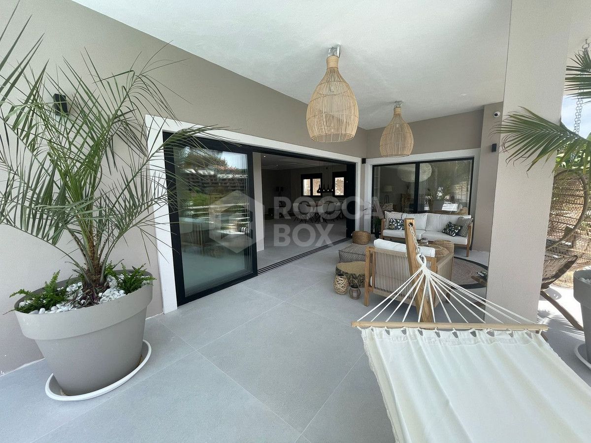 Villa for sale in Elviria, Marbella East