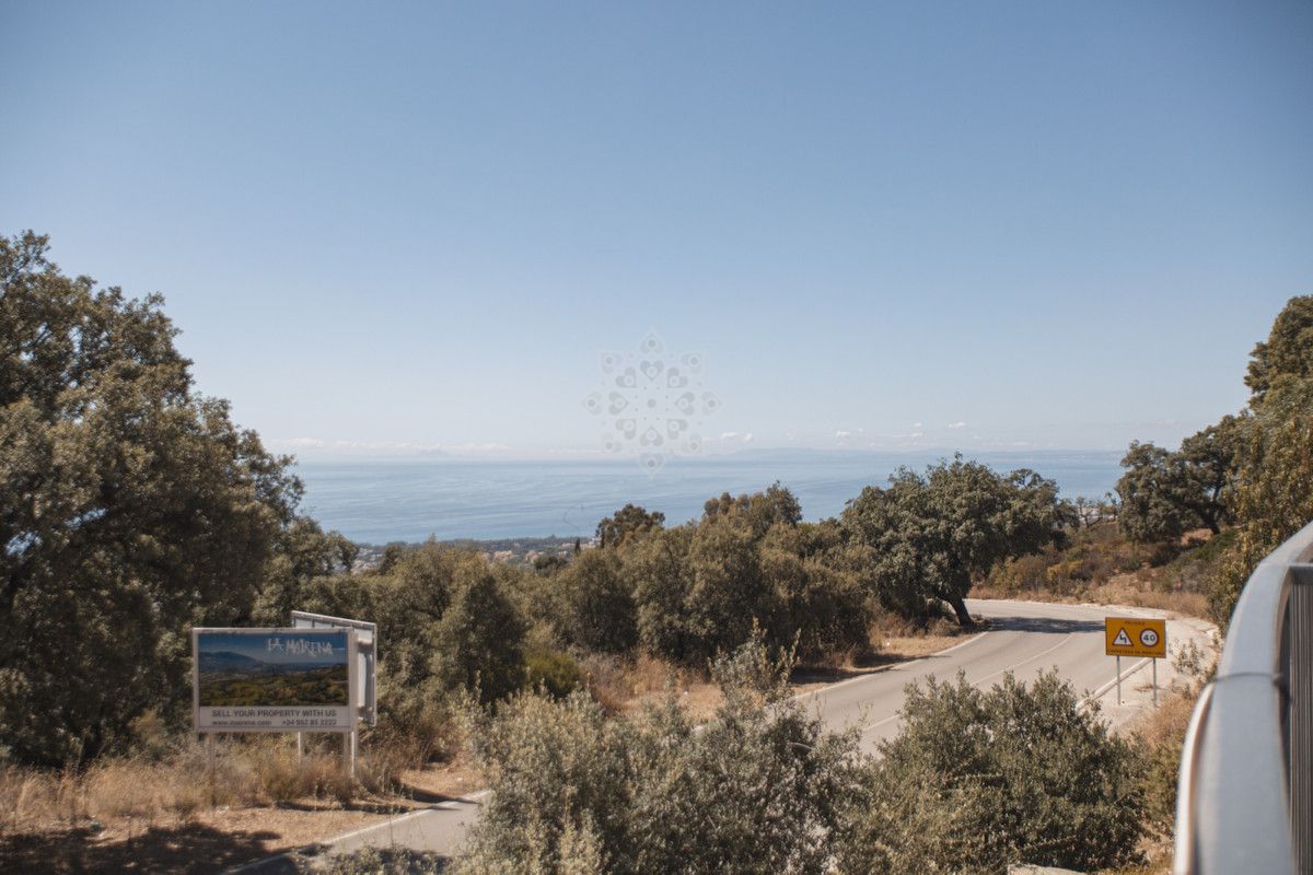 Lokale komercyjne w Ojen