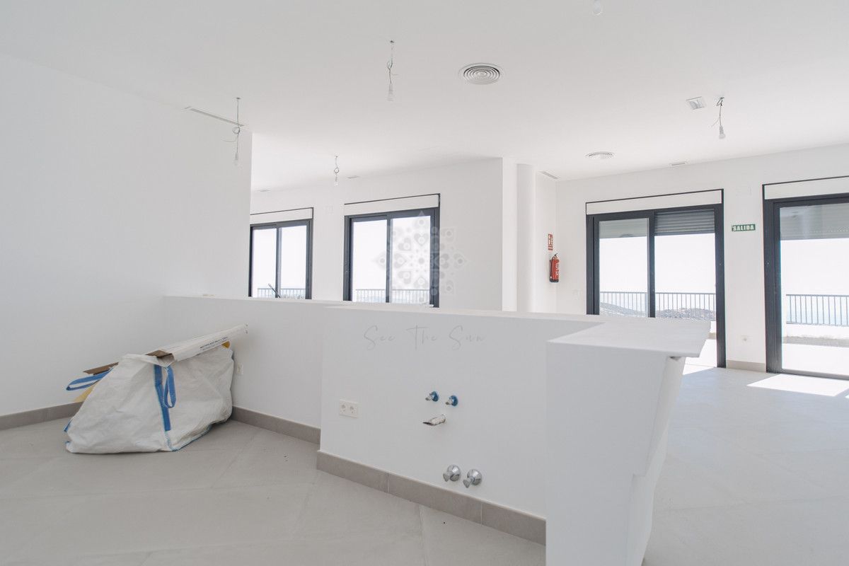 Lokale komercyjne w Ojen