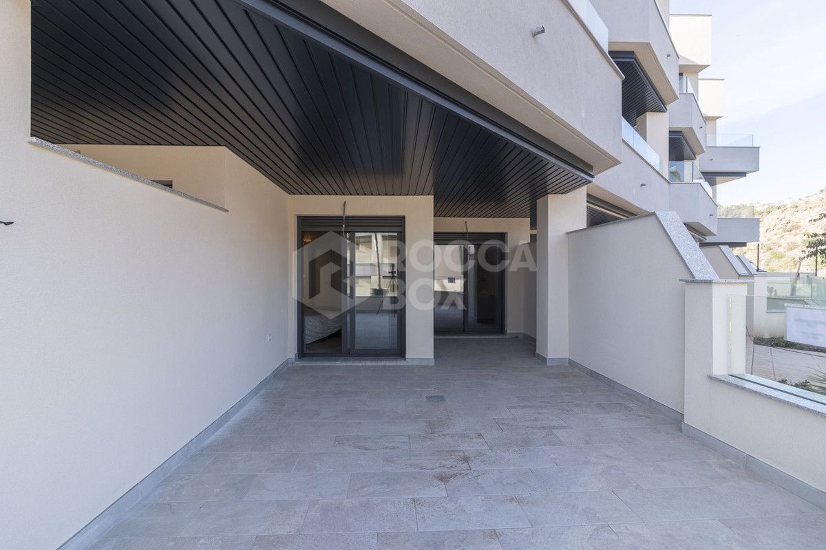 Ground Floor Apartment for sale in Almayate, Velez Malaga