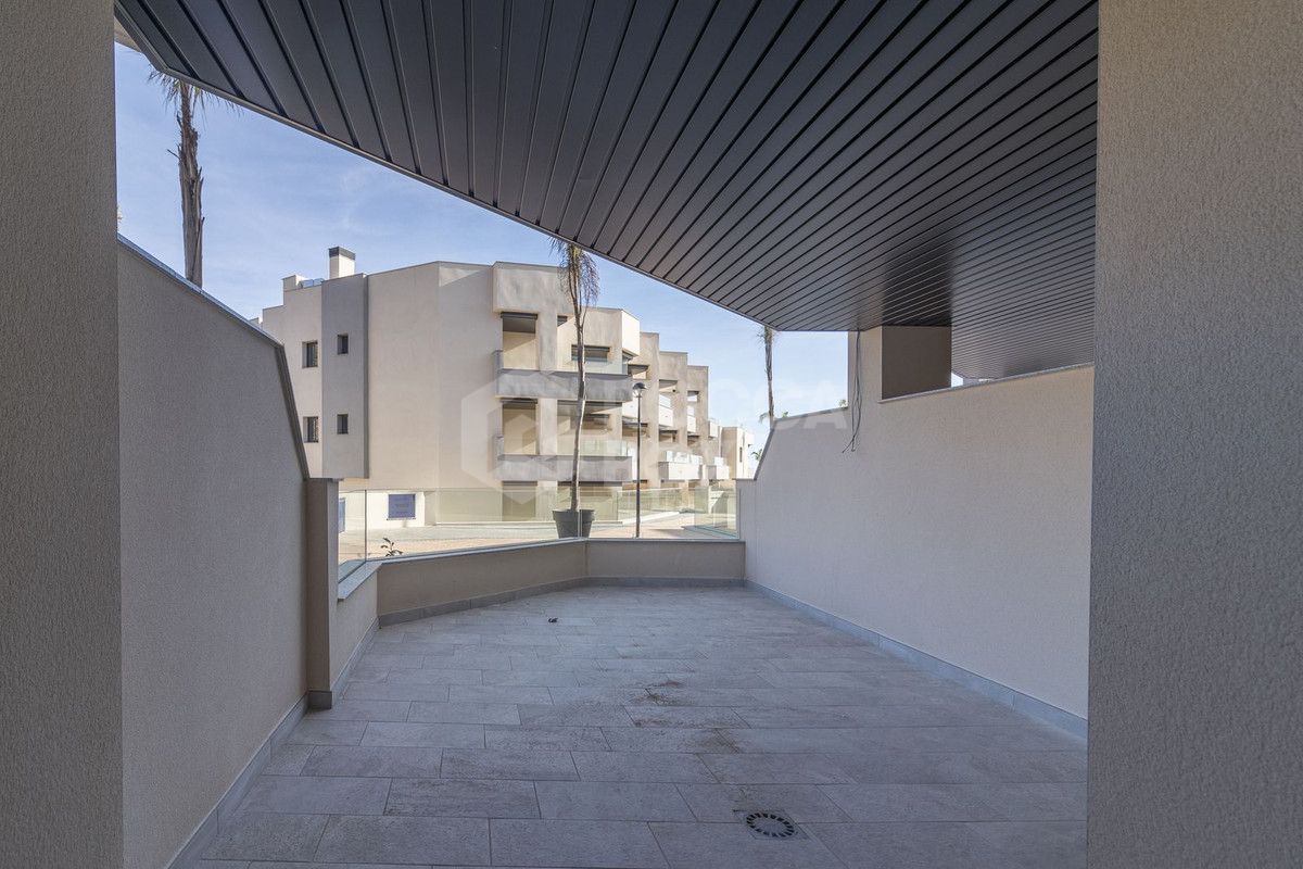 Ground Floor Apartment for sale in Almayate, Velez Malaga
