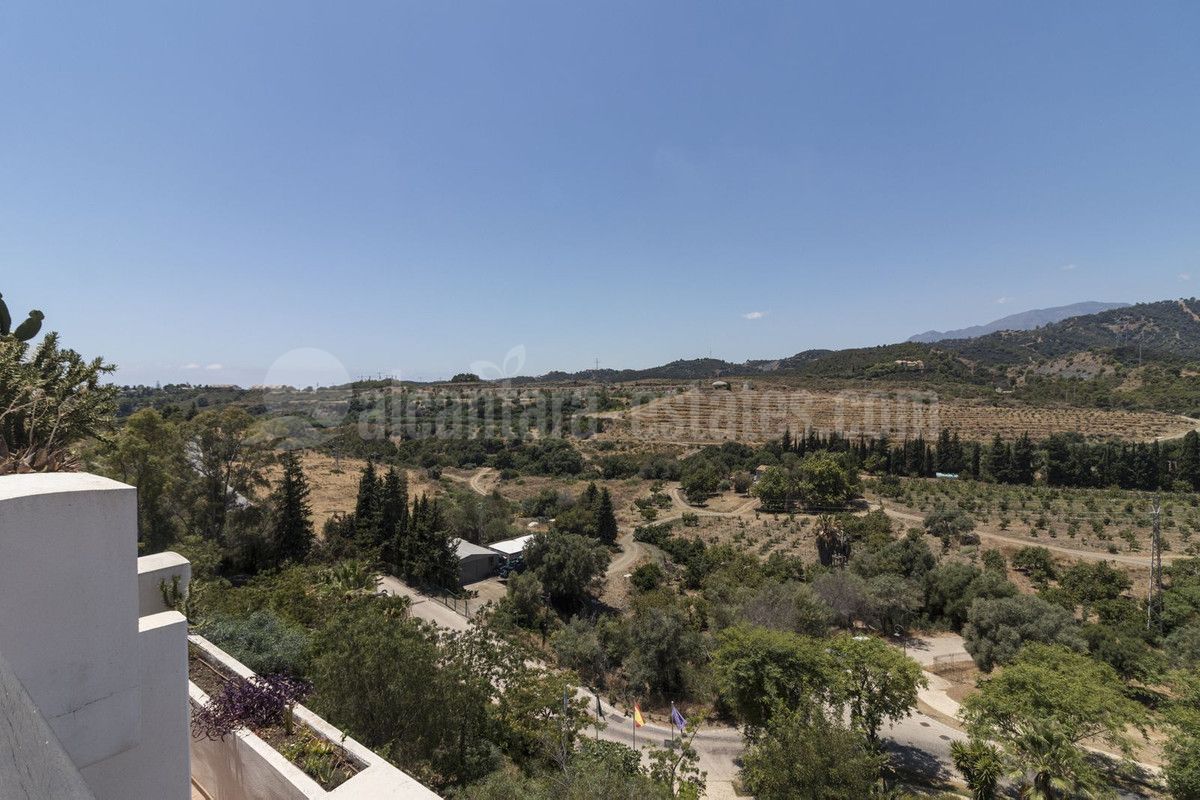 Apartment in Benahavis