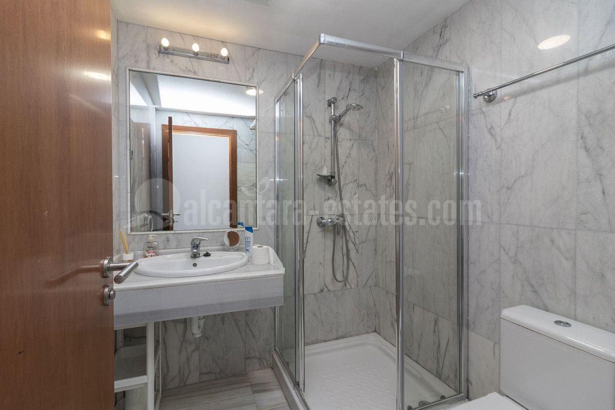 Apartment in Benahavis