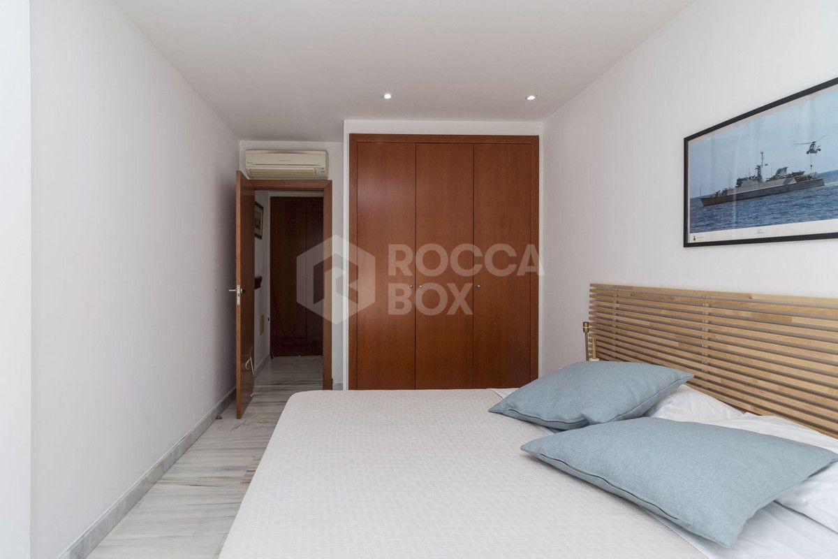 Apartment for sale in Benahavis