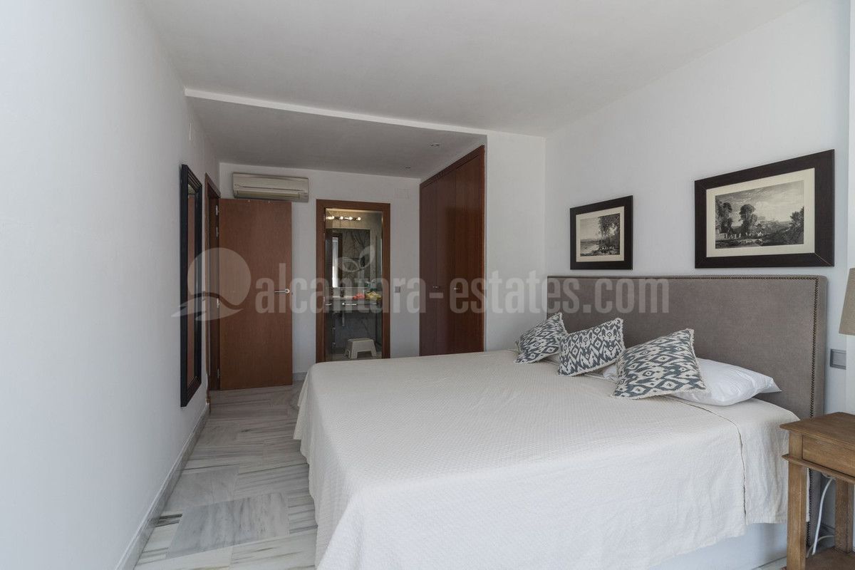 Apartment in Benahavis