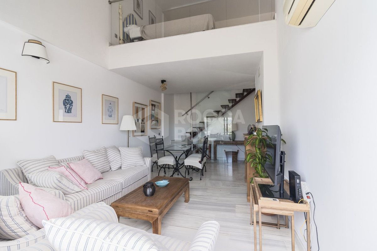 Apartment for sale in Benahavis