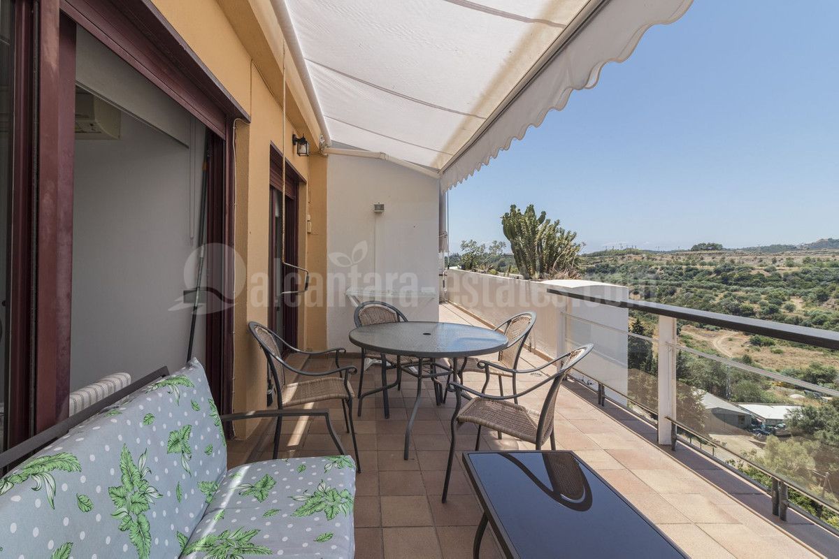 Apartment in Benahavis
