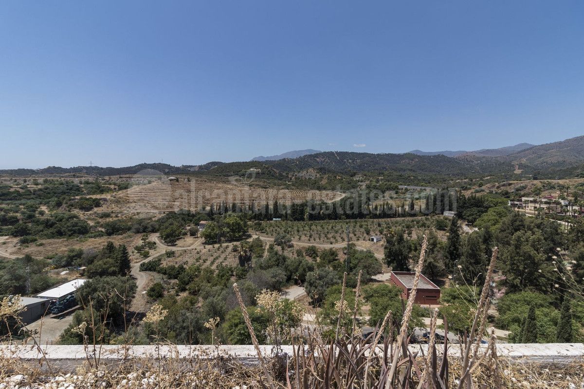 Apartment in Benahavis