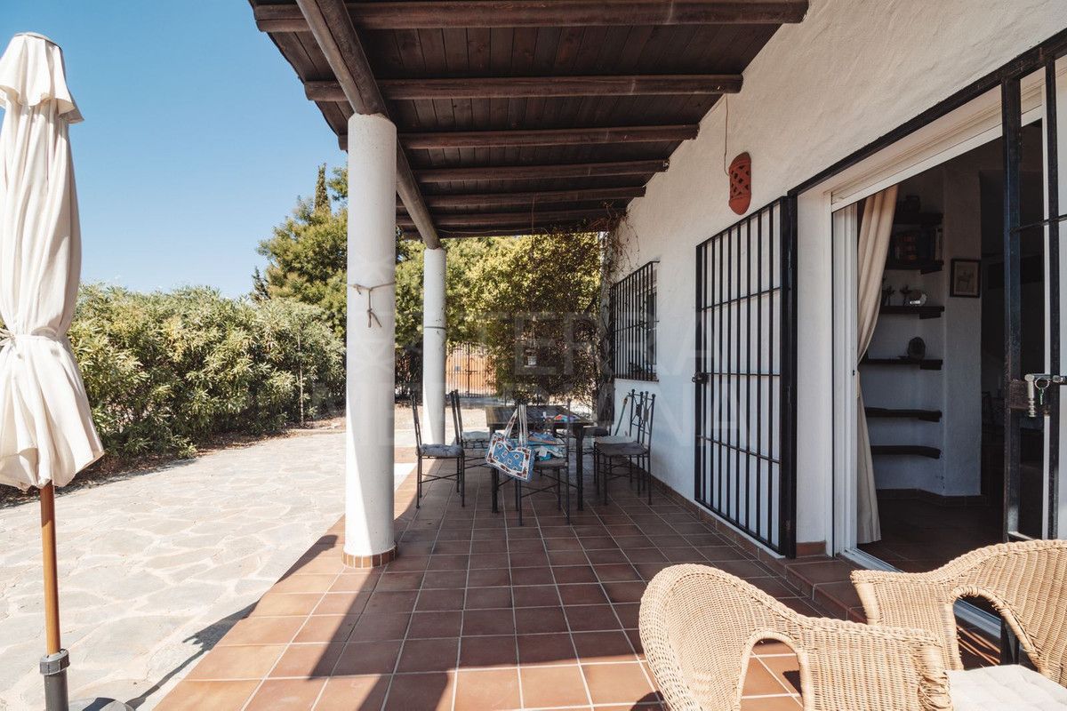 Villa in Estepona