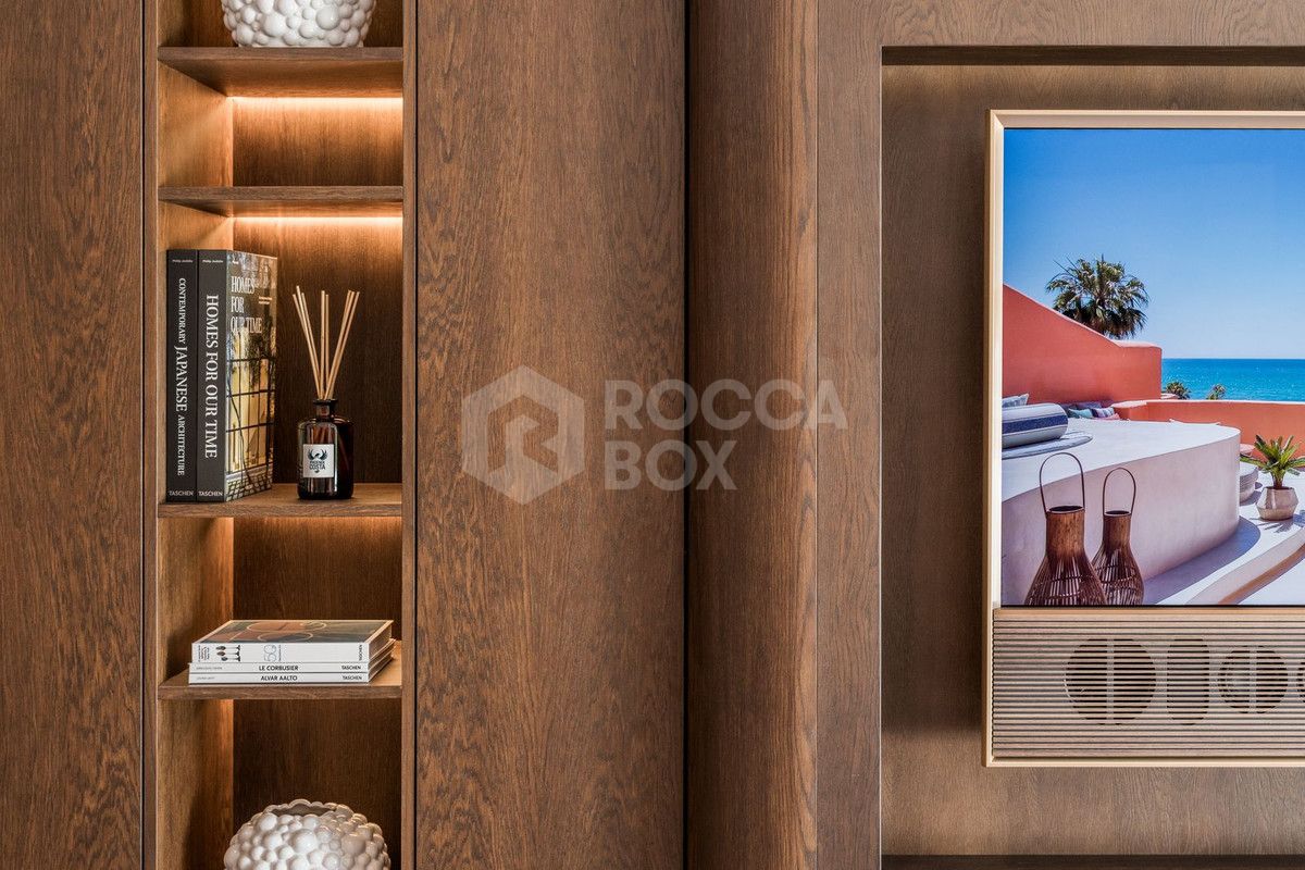 Apartment for sale in Los Monteros, Marbella East