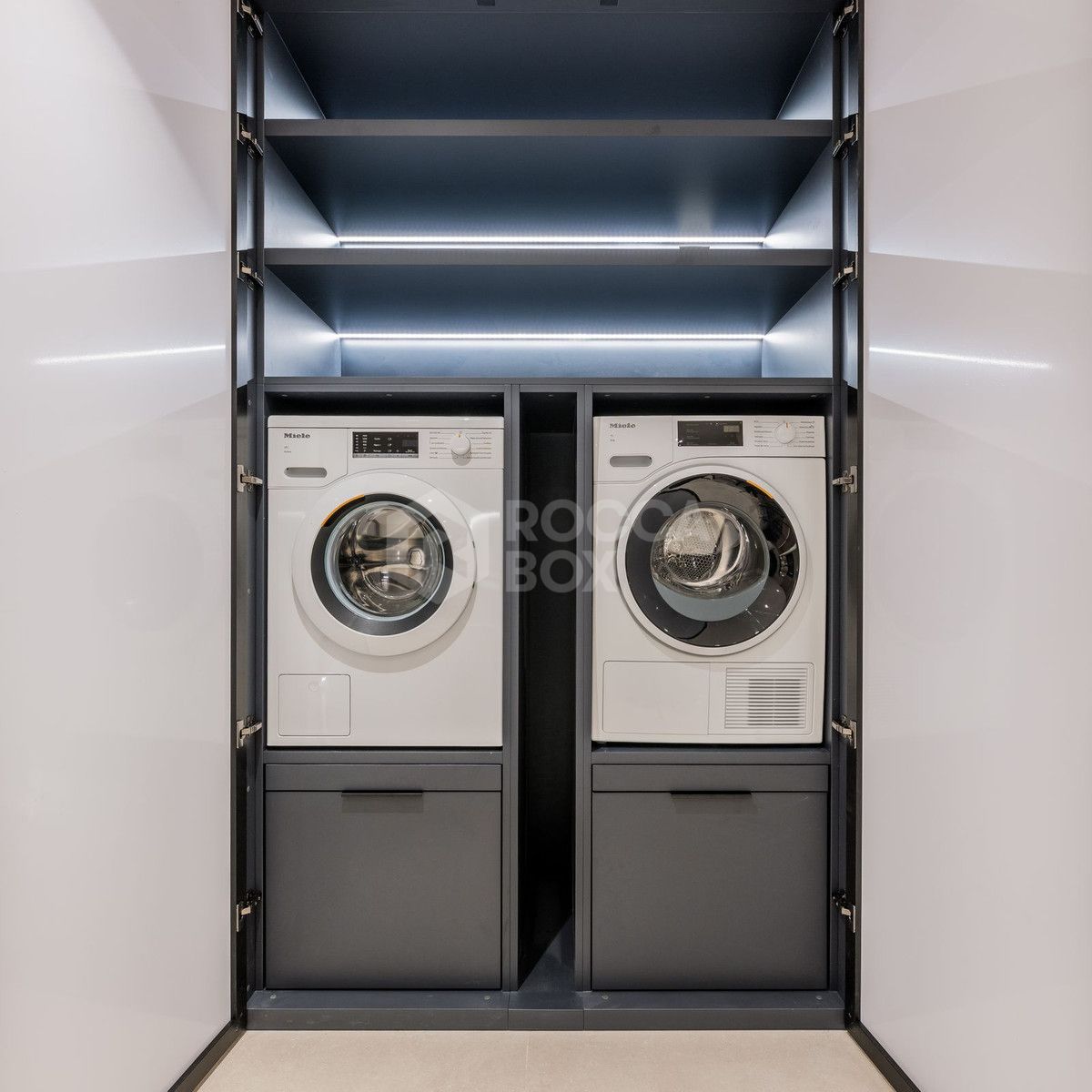 Apartment for sale in Los Monteros, Marbella East