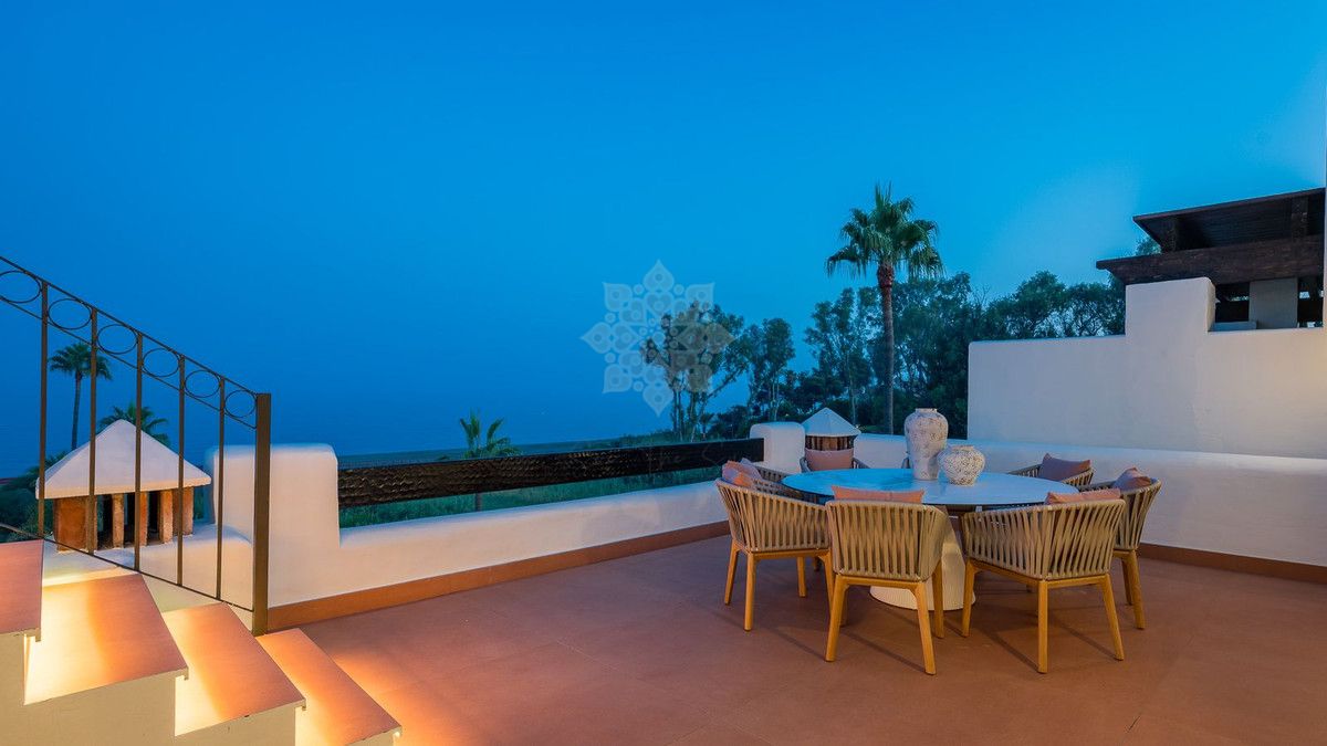 Penthouse w New Golden Mile, Estepona