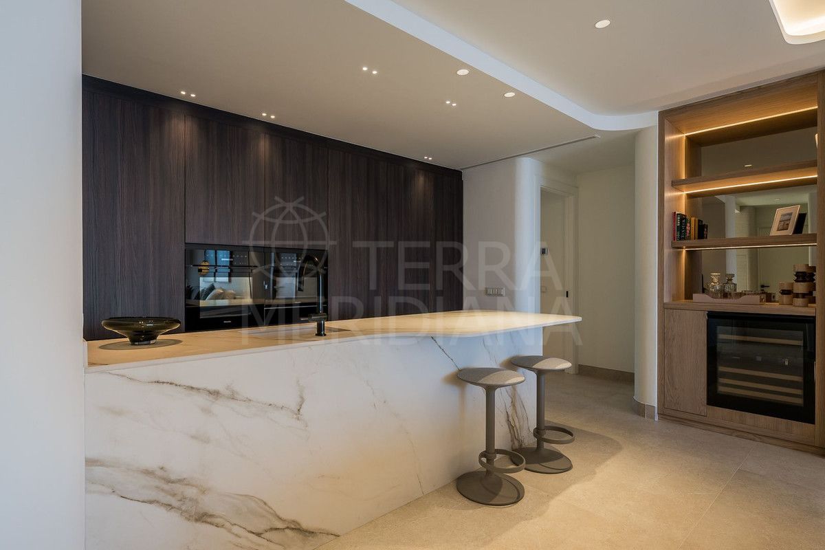 Penthouse in New Golden Mile, Estepona