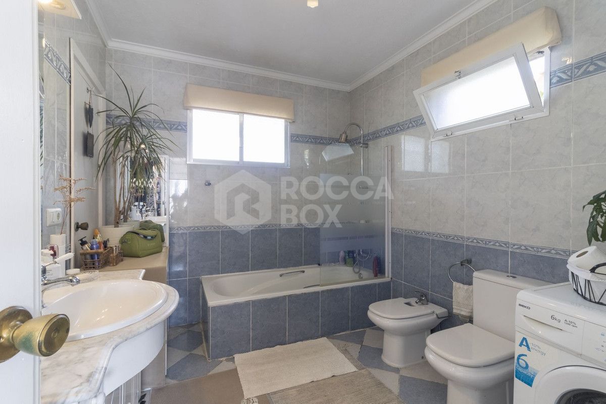 Villa for sale in Mijas