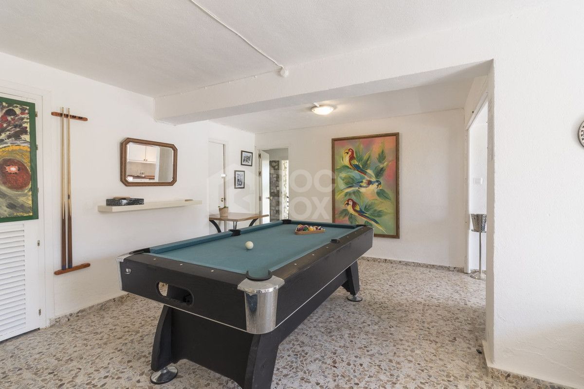 Villa for sale in Mijas