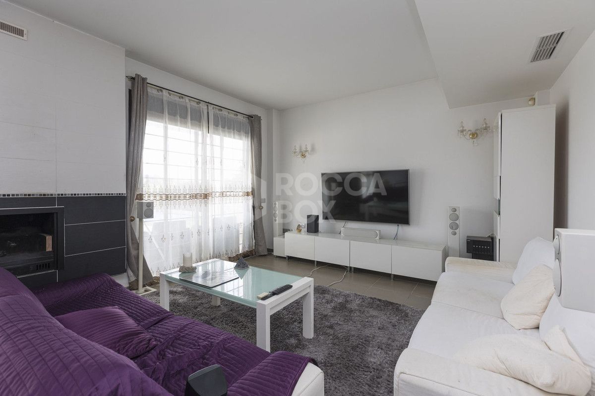 Villa for sale in Valle Romano, Estepona West