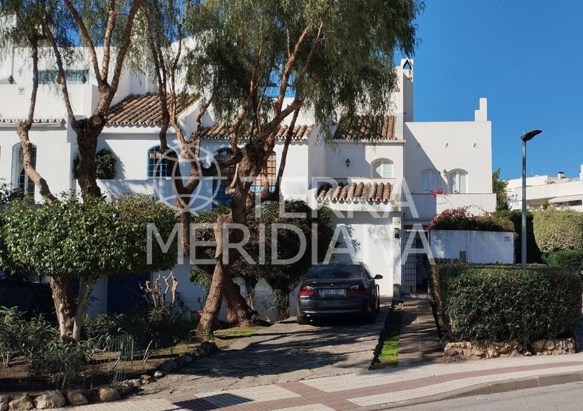 Town House in Nueva Andalucia, Marbella