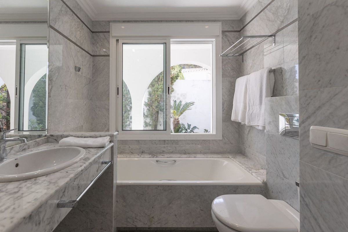 Villa en Los Monteros, Marbella