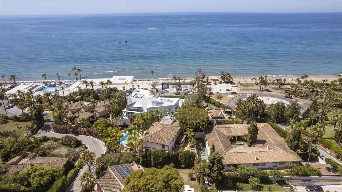 Villa in Los Monteros, Marbella