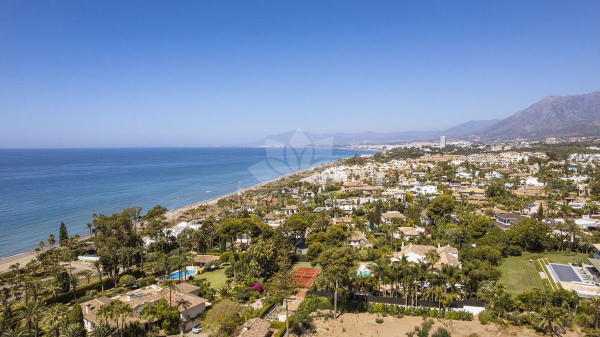 Villa in Los Monteros, Marbella