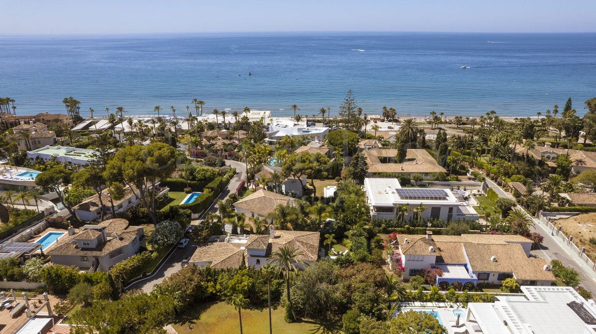 Villa in Los Monteros, Marbella