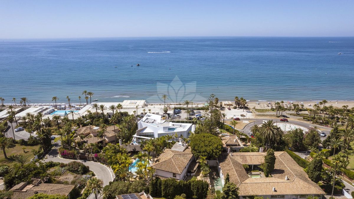 Villa in Los Monteros, Marbella