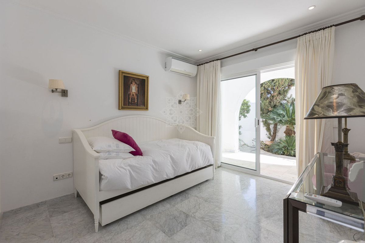 Villa en Los Monteros, Marbella