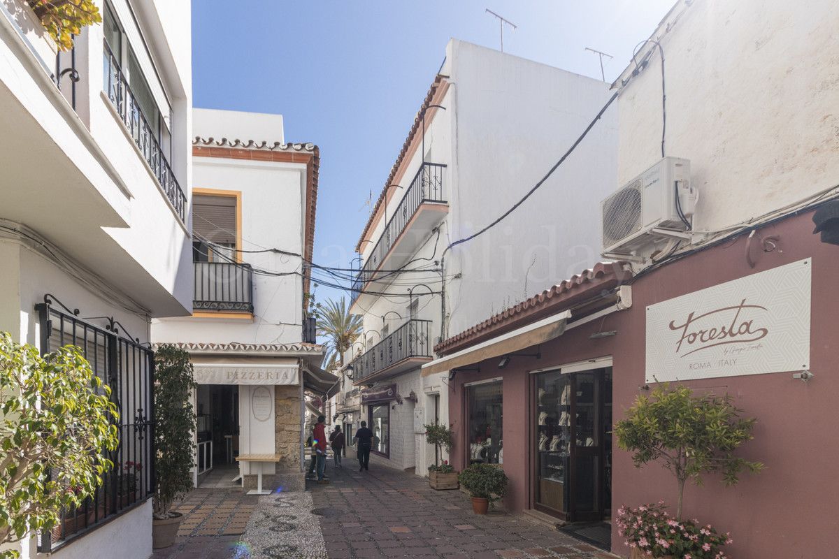 Villa in Marbella, Marbella