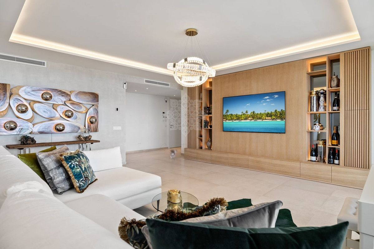 Ground Floor Apartment in Nueva Andalucia, Marbella