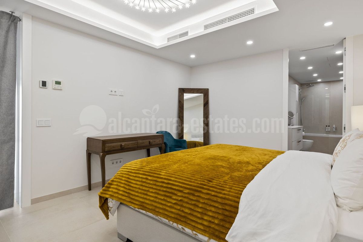 Ground Floor Apartment in Nueva Andalucia, Marbella
