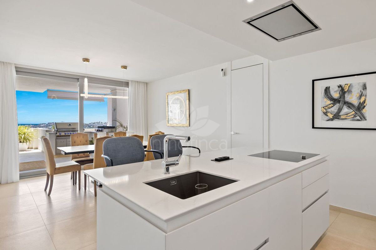 Ground Floor Apartment in Nueva Andalucia, Marbella