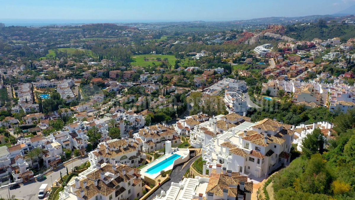 Ground Floor Apartment in Nueva Andalucia, Marbella