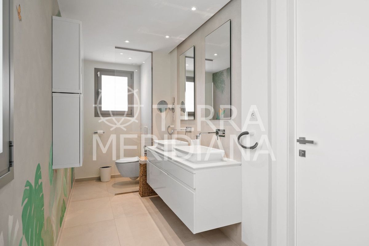 Ground Floor Apartment in Nueva Andalucia, Marbella