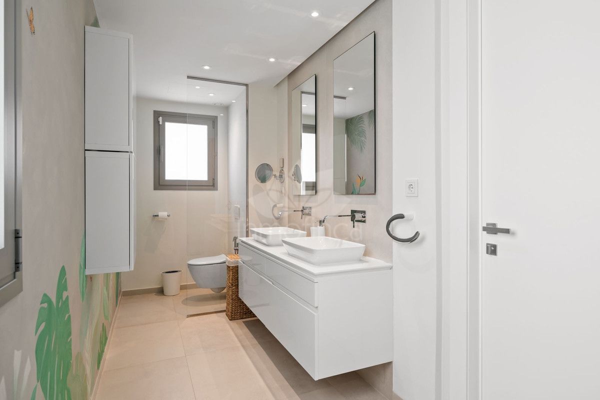 Ground Floor Apartment in Nueva Andalucia, Marbella