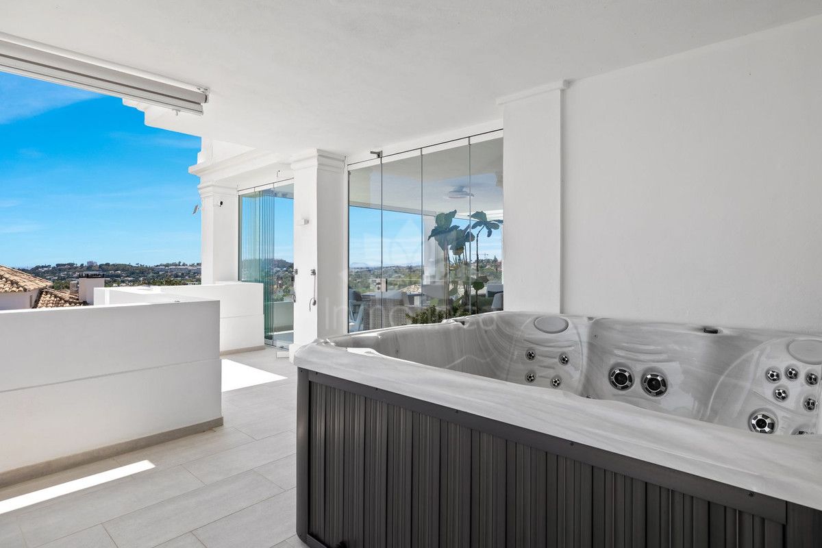 Ground Floor Apartment in Nueva Andalucia, Marbella
