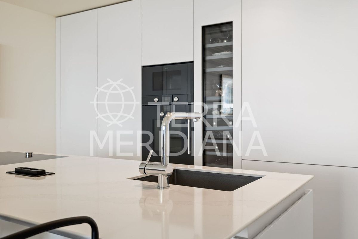 Ground Floor Apartment in Nueva Andalucia, Marbella