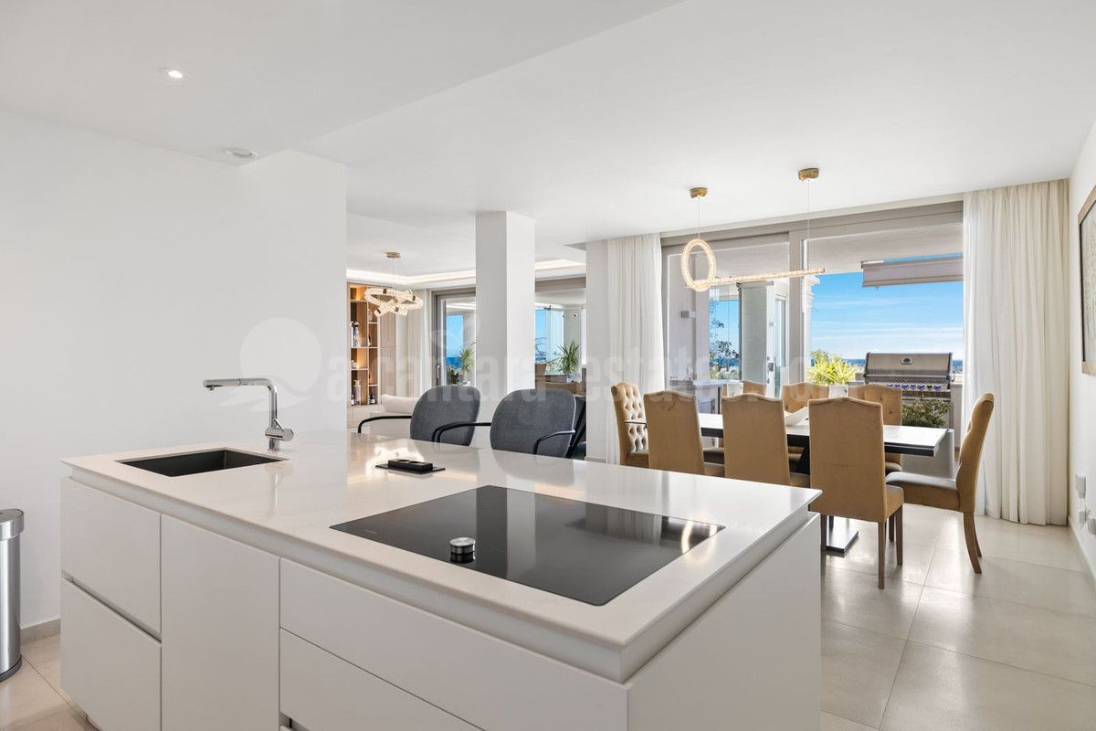 Ground Floor Apartment in Nueva Andalucia, Marbella