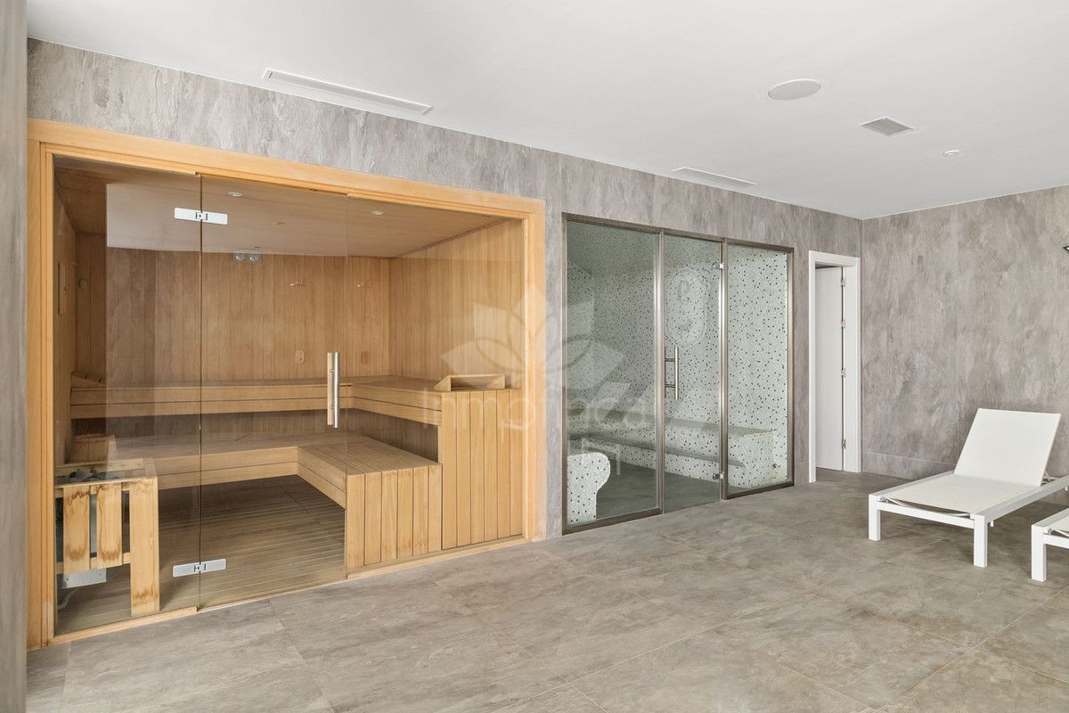 Ground Floor Apartment in Nueva Andalucia, Marbella