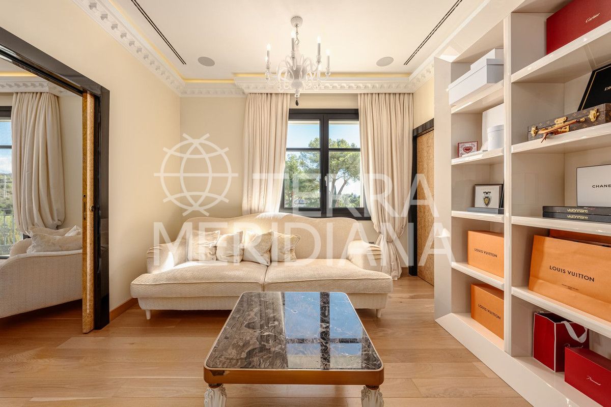 Villa in Hacienda las Chapas, Marbella