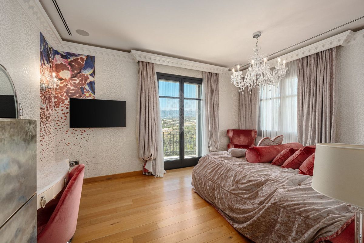 Villa in Hacienda las Chapas, Marbella