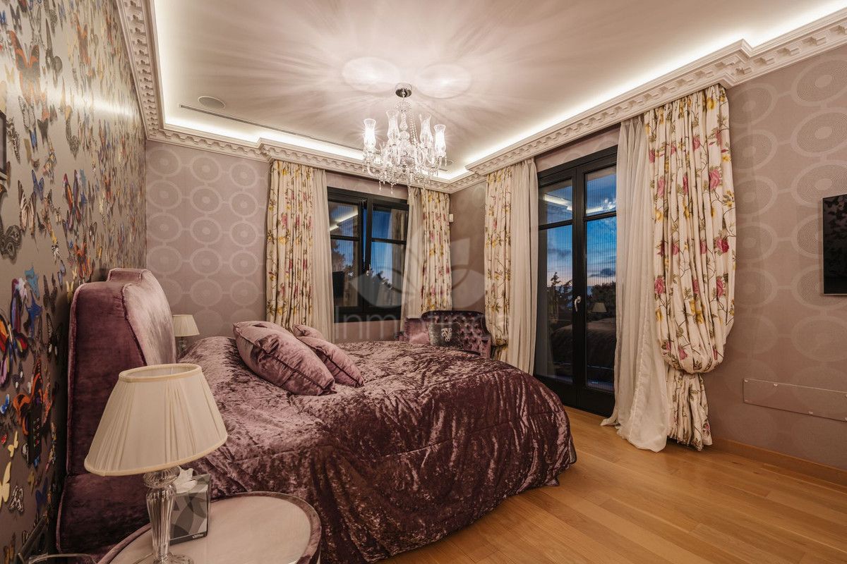 Villa in Hacienda las Chapas, Marbella