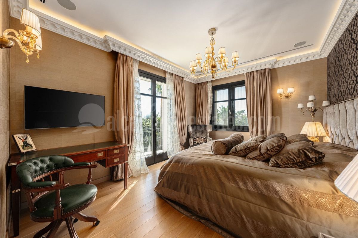 Villa in Hacienda las Chapas, Marbella