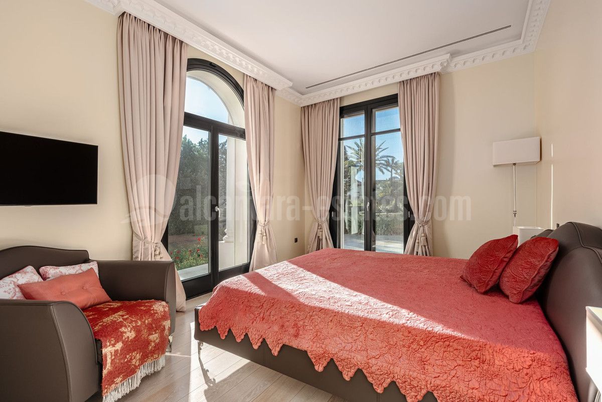 Villa in Hacienda las Chapas, Marbella
