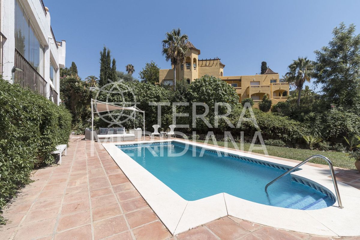 Villa in El Rosario, Marbella