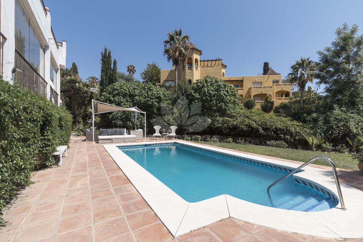 Villa in El Rosario, Marbella