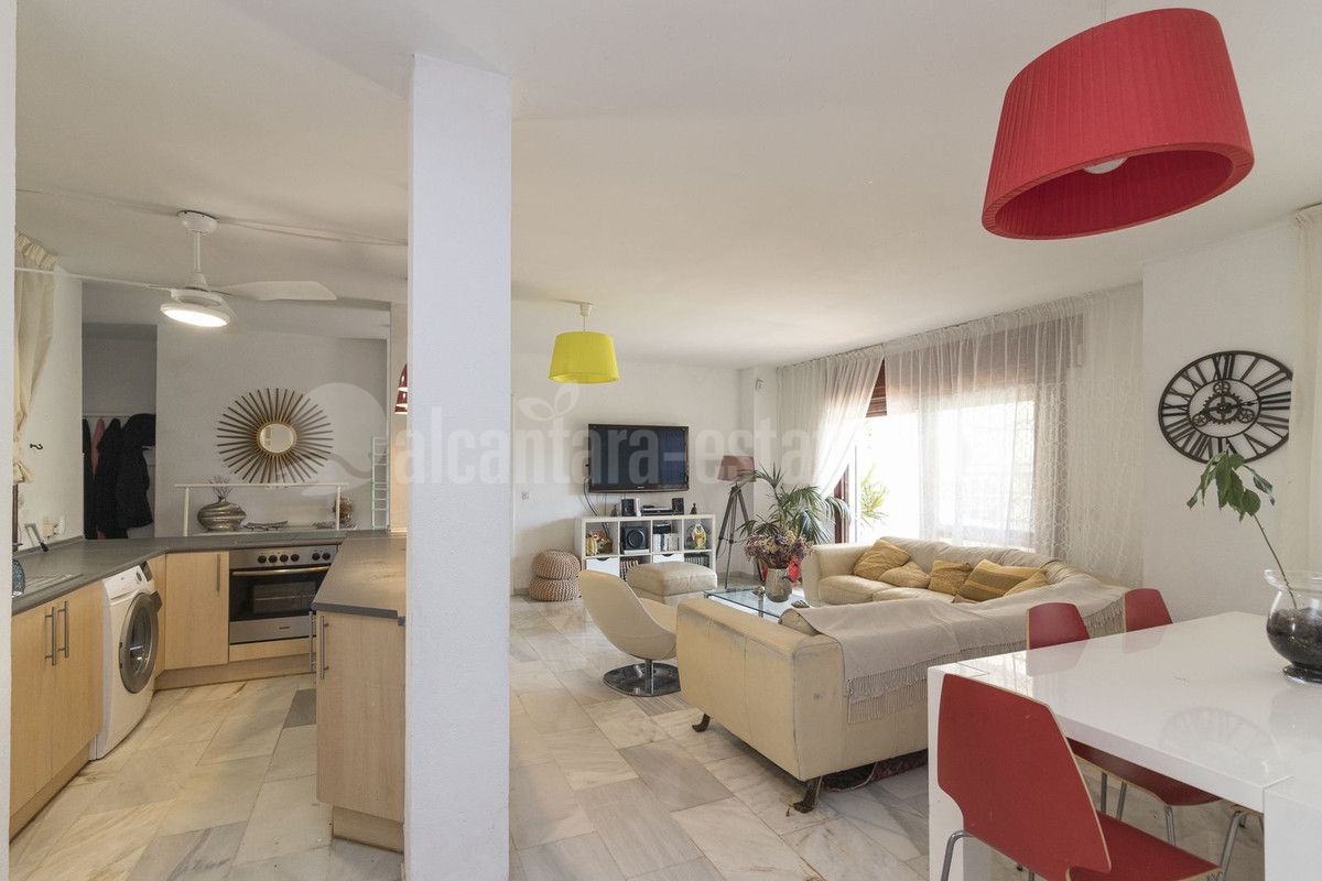 Villa in El Rosario, Marbella