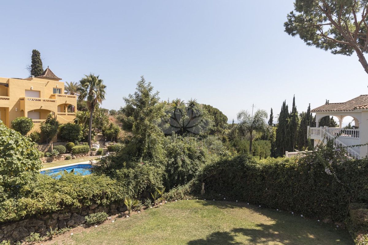 Villa in El Rosario, Marbella