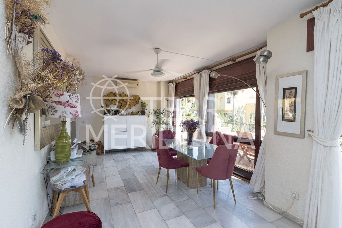 Villa in El Rosario, Marbella